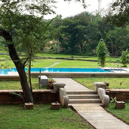 Monaara Leisure - Anuradhapura Kültér fotó